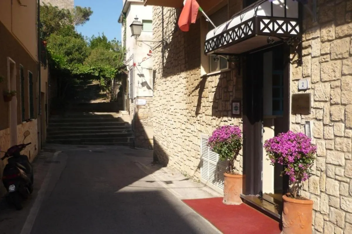 Camera Indipendente Nel Centro Storico Di Ταλαμόνε 0*,